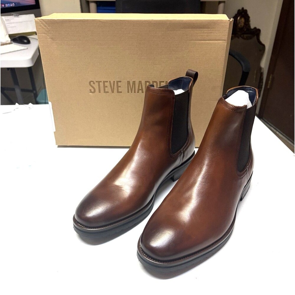 Steve Madden Sully Men’s Chelsea Boot Tanned Leather Size 9 New in Box